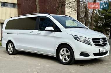 Минивэн Mercedes-Benz V-Class 2016 в 