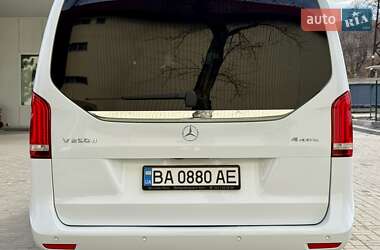 Минивэн Mercedes-Benz V-Class 2016 в 
