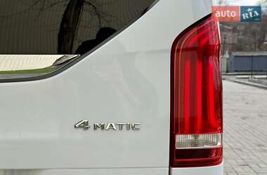 Минивэн Mercedes-Benz V-Class 2016 в 