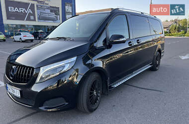 Минивэн Mercedes-Benz V-Class 2015 в 