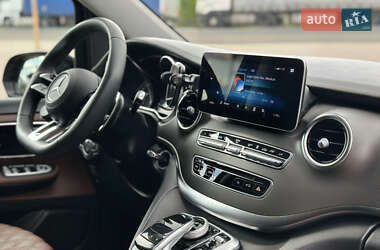 Мінівен Mercedes-Benz V-Class 2016 в 