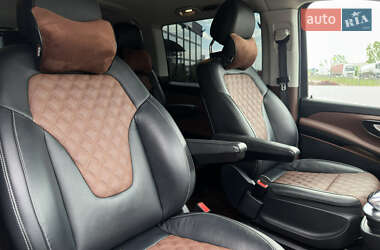 Мінівен Mercedes-Benz V-Class 2016 в 