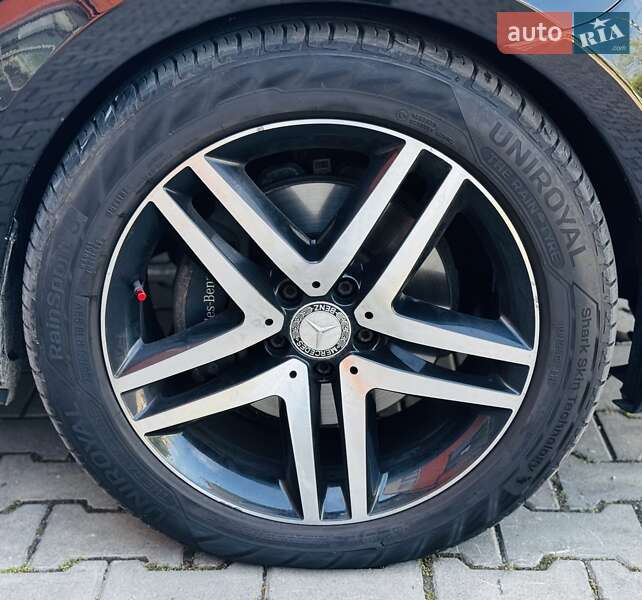 Минивэн Mercedes-Benz V-Class 2017 в Одессе