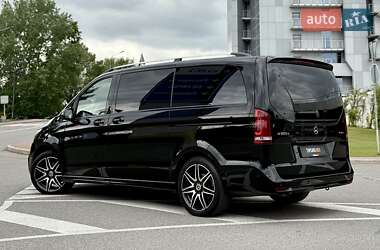 Мінівен Mercedes-Benz V-Class 2022 в 