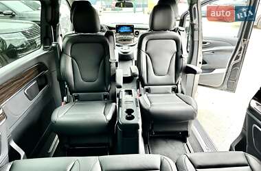 Мінівен Mercedes-Benz V-Class 2023 в 
