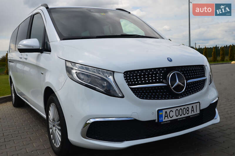 Мінівен Mercedes-Benz V-Class 2015 в Луцьку