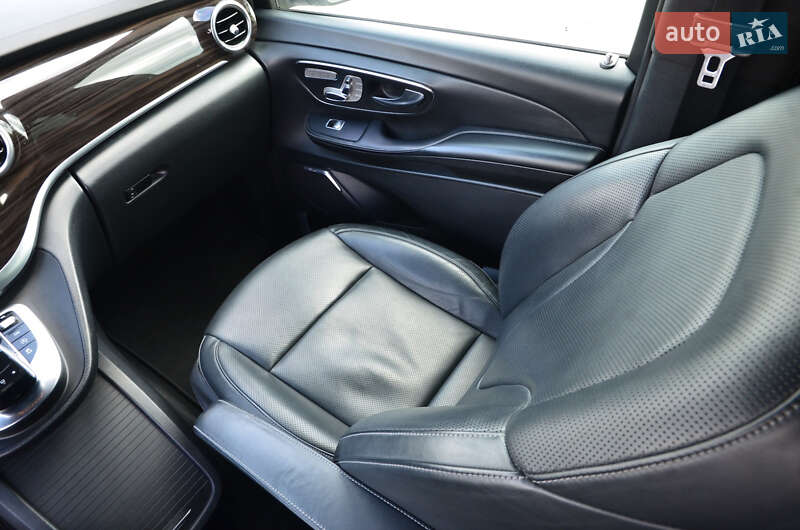 Мінівен Mercedes-Benz V-Class 2015 в Луцьку