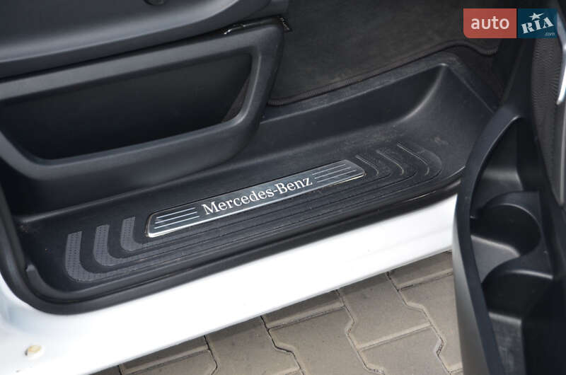 Мінівен Mercedes-Benz V-Class 2015 в Луцьку