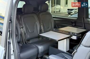 Мінівен Mercedes-Benz V-Class 2016 в 