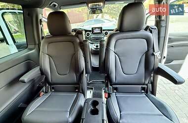 Мінівен Mercedes-Benz V-Class 2016 в 