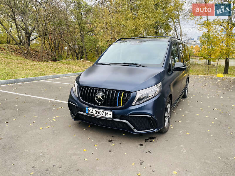 Мінівен Mercedes-Benz V-Class 2016 в 