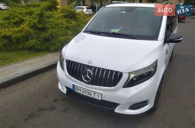 Минивэн Mercedes-Benz V-Class 2015 в 