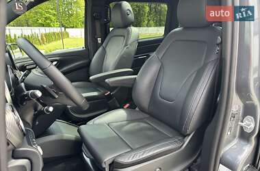 Минивэн Mercedes-Benz V-Class 2023 в 
