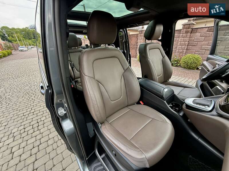 Мінівен Mercedes-Benz V-Class 2021 в Рівному