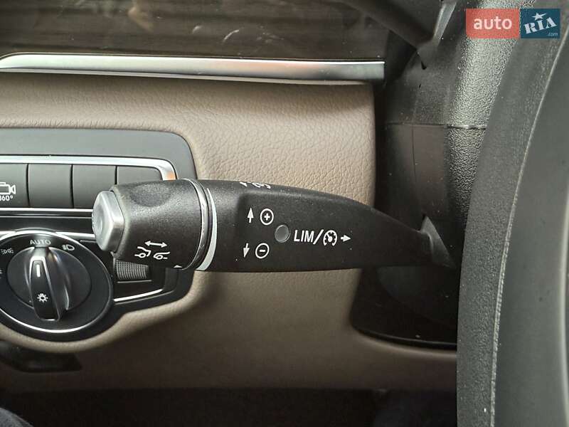 Мінівен Mercedes-Benz V-Class 2021 в Рівному