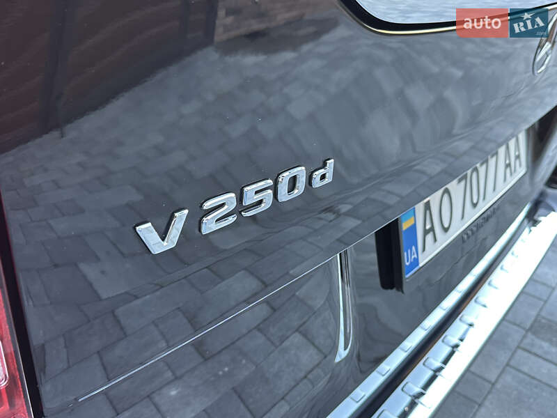 Минивэн Mercedes-Benz V-Class 2016 в Виноградове