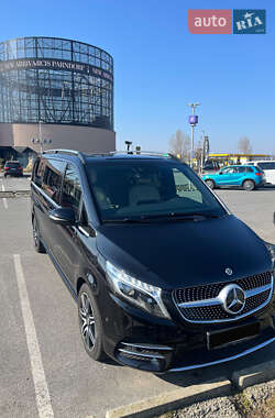 Минивэн Mercedes-Benz V-Class 2022 в Киеве