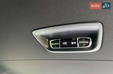 Минивэн Mercedes-Benz V-Class 2017 в 