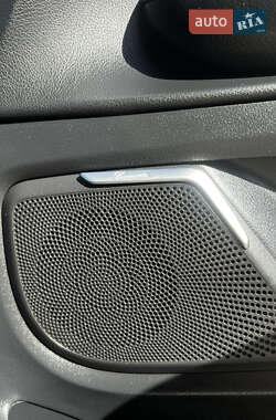 Мінівен Mercedes-Benz V-Class 2021 в 