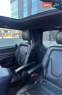 Мінівен Mercedes-Benz V-Class 2021 в 