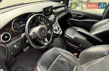Минивэн Mercedes-Benz V-Class 2015 в 