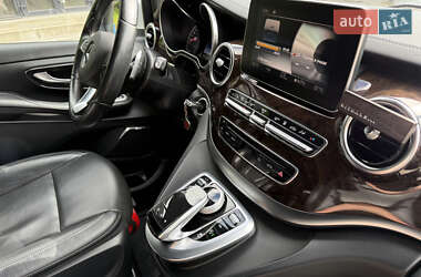 Минивэн Mercedes-Benz V-Class 2015 в 
