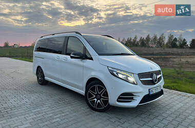 Минивэн Mercedes-Benz V-Class 2015 в 