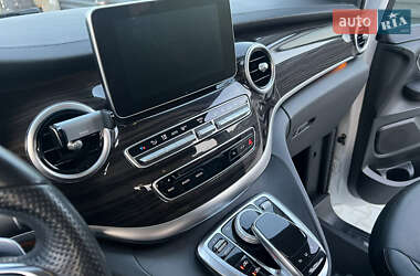 Минивэн Mercedes-Benz V-Class 2015 в 