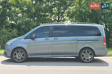 Минивэн Mercedes-Benz V-Class 2018 в 