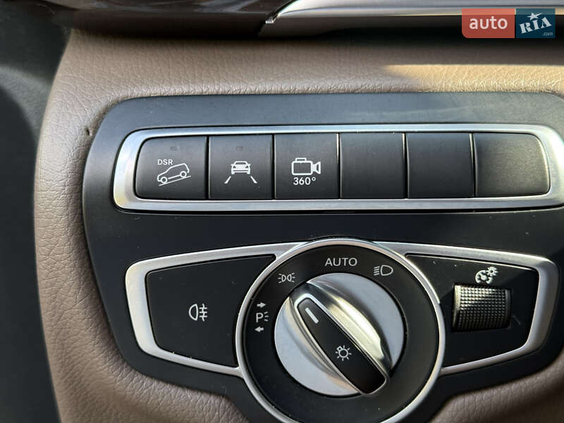 Минивэн Mercedes-Benz V-Class 2022 в Черновцах