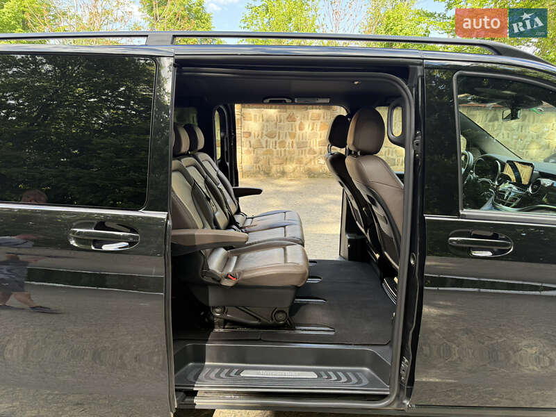Минивэн Mercedes-Benz V-Class 2022 в Черновцах