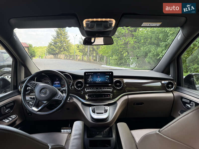 Минивэн Mercedes-Benz V-Class 2022 в Черновцах