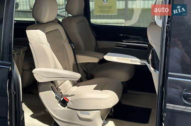 Минивэн Mercedes-Benz V-Class 2023 в 