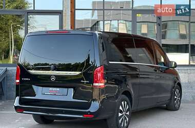 Минивэн Mercedes-Benz V-Class 2023 в 