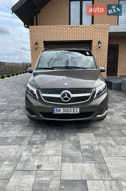 Минивэн Mercedes-Benz V-Class 2015 в Костополе