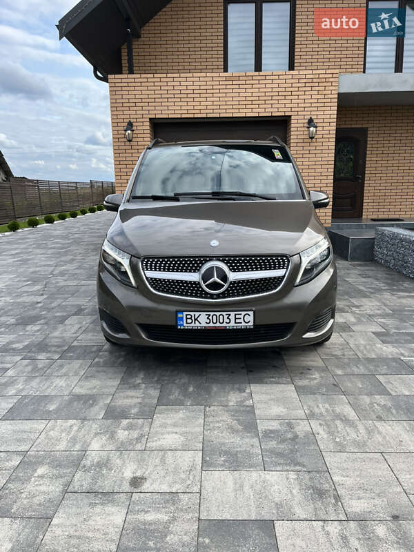 Mercedes-Benz V-Class 2015