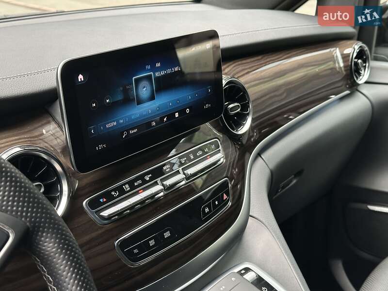 Мінівен Mercedes-Benz V-Class 2021 в Києві