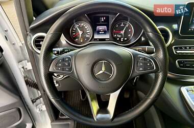 Минивэн Mercedes-Benz V-Class 2016 в 
