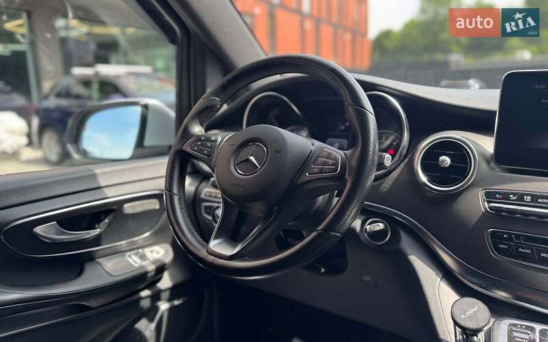 Минивэн Mercedes-Benz V-Class 2016 в Черновцах