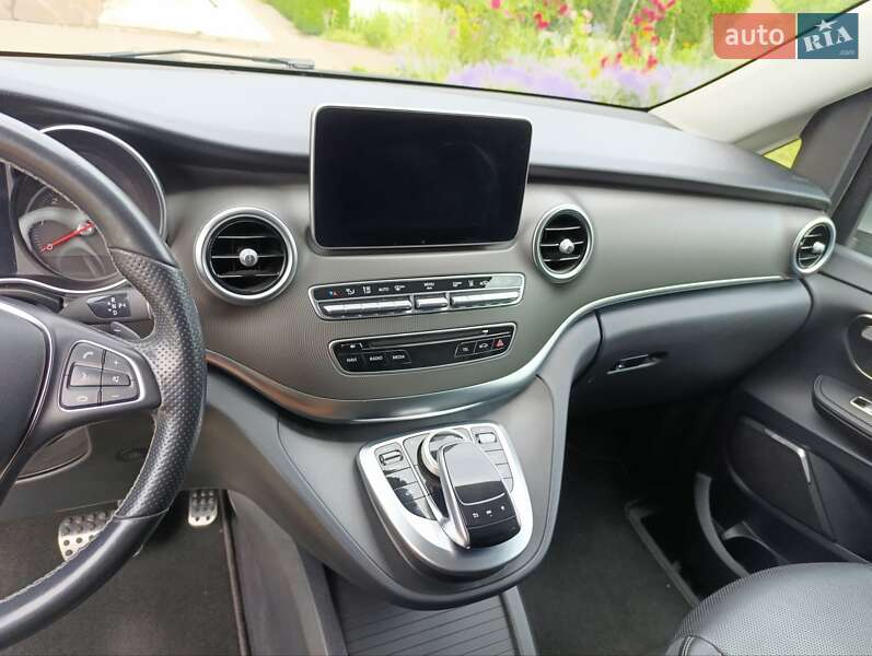 Минивэн Mercedes-Benz V-Class 2016 в Черновцах фото 20 Минивэн Mercedes-Benz V-Class 2016 в Черновцах