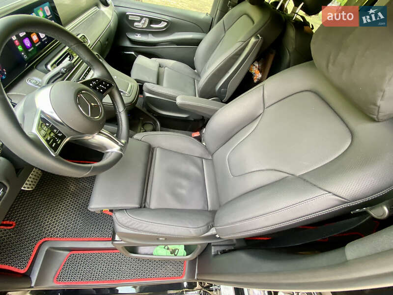 Минивэн Mercedes-Benz V-Class 2024 в Киеве фото 14 Минивэн Mercedes-Benz V-Class 2024 в Киеве