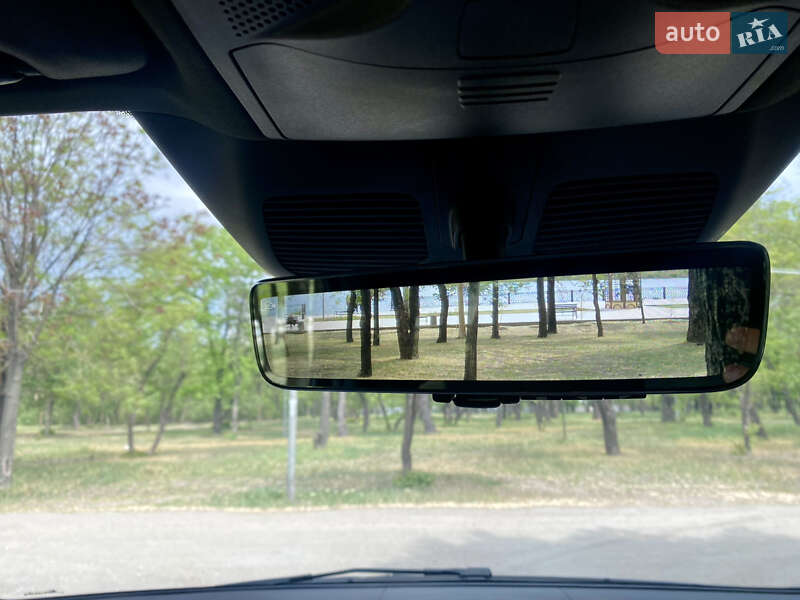 Минивэн Mercedes-Benz V-Class 2024 в Киеве фото 23 Минивэн Mercedes-Benz V-Class 2024 в Киеве