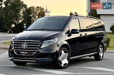 Минивэн Mercedes-Benz V-Class 2025 в Киеве
