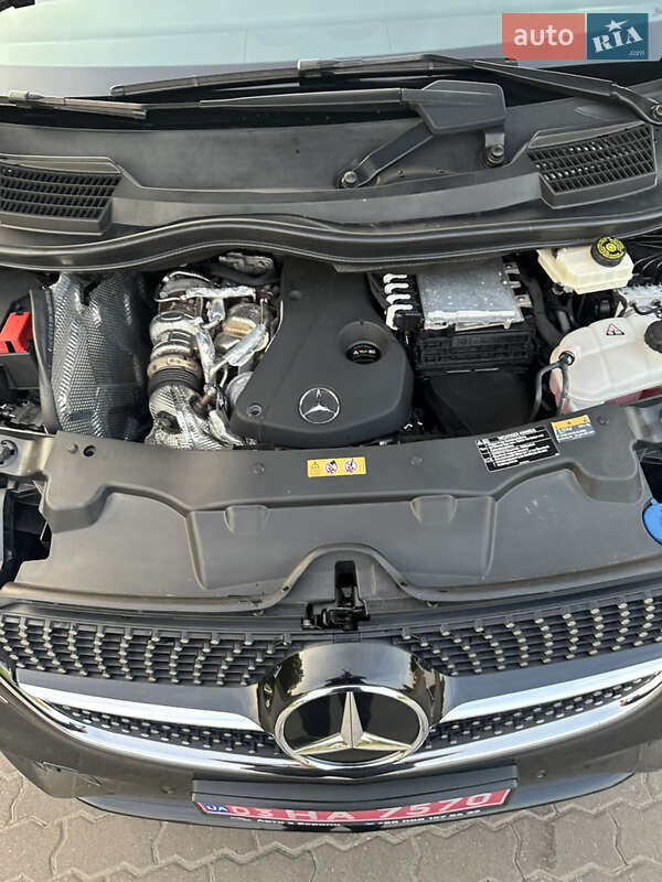 Мінівен Mercedes-Benz V-Class 2021 в Бродах