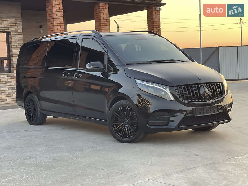 Минивэн Mercedes-Benz V-Class 2022 в Днепре