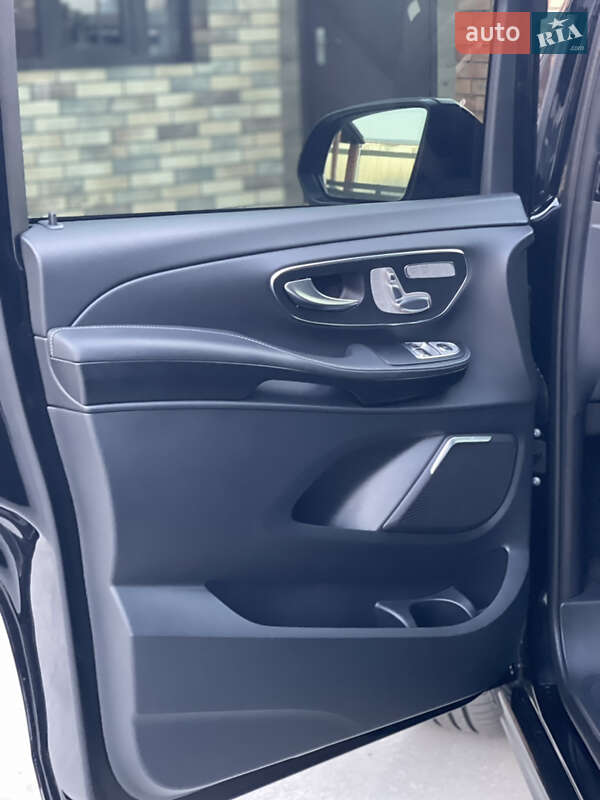 Минивэн Mercedes-Benz V-Class 2022 в Днепре