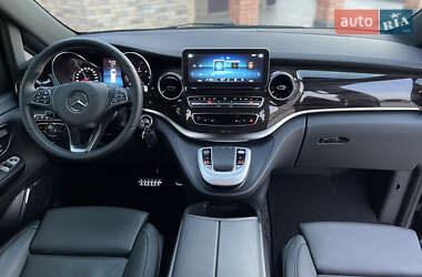Минивэн Mercedes-Benz V-Class 2022 в 