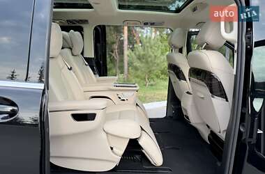 Мінівен Mercedes-Benz V-Class 2022 в 