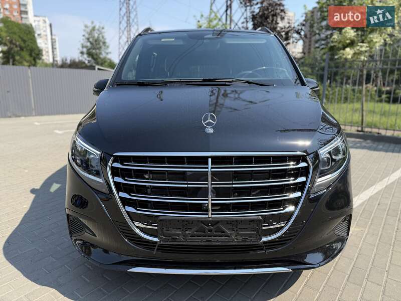 Минивэн Mercedes-Benz V-Class 2025 в Киеве