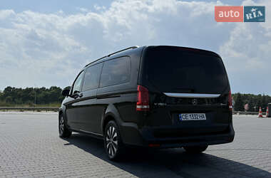 Минивэн Mercedes-Benz V-Class 2022 в 